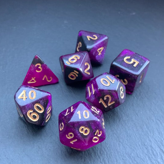 DnD 7 Dice Warlock Purple Eldritch Blast Set With A Fairtrade Cotton Storage Pouch