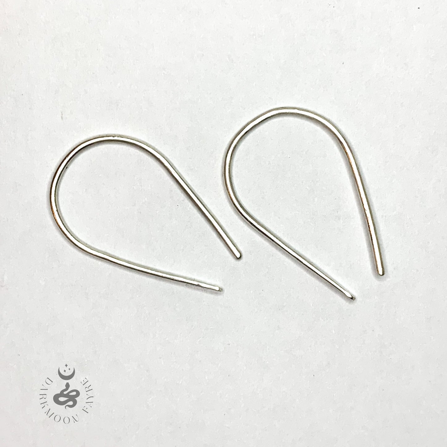 Hand Forged Minimalist Horseshoe Threader Earrings In 925 Sterling Silver - Darkmoon Fayre