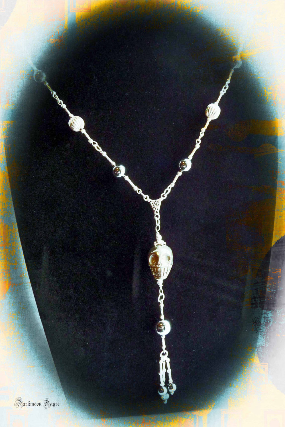 Day Of The Dead Necklace. Skull Rosary. Día de los Muertos. Hand Wired Silver Hematite Rosary Chain - Darkmoon Fayre